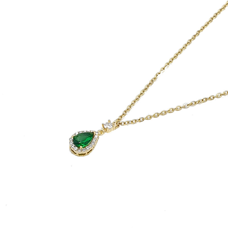 Κολιέ με πράσινη πέτρα 2 - bijouxbijoux Gold necklace with a teardrop green gemstone pendant surrounded by small diamonds on a delicate chain