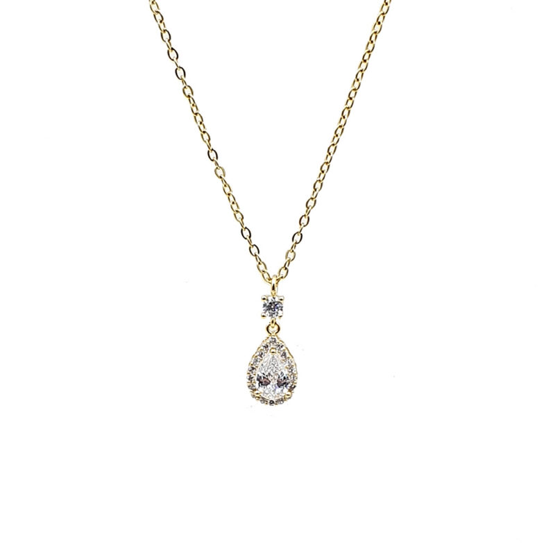 Κολιέ χρυσαφί με πέτρα - bijouxbijoux Gold chain necklace with a pear-shaped diamond pendant surrounded by smaller stones on a white background.
